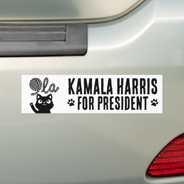 Kamala Harris Präsident 2024 Comma La Cat and Yarn Autoaufkleber (Auf Auto)