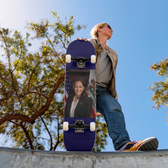 Kamala Harris US-Vizepräsident, Biden 2024 Skateboard (Außenbereich 1)