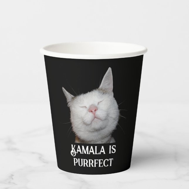 Kamala ist Purrfect Pappbecher (Vorderseite)