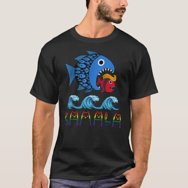 Kamala Over Trump Blue Wave Big Fish Eats Small Fi T-Shirt (Vorderseite)