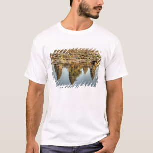 Kambodscha, Angkor Wat. Spiegelung des Tempels T-Shirt