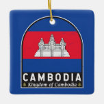 Kambodscha-FlaggenEmblem erschüttert Vintag Keramikornament<br><div class="desc">Kambodscha bedrückte das Emblem mit der Flagge und dem Wappen.</div>