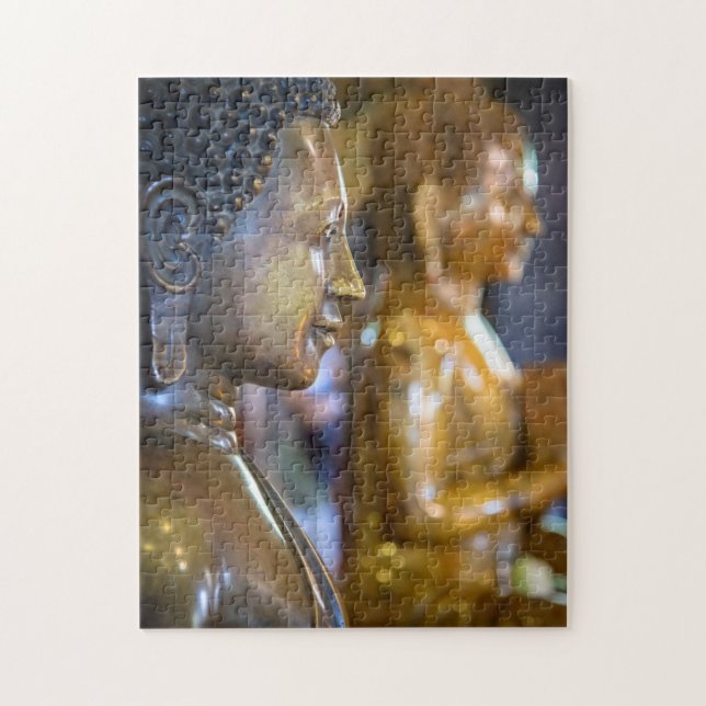 Kambodscha, Phnom Penh. Buddha-Statuen Puzzle (Vertikal)
