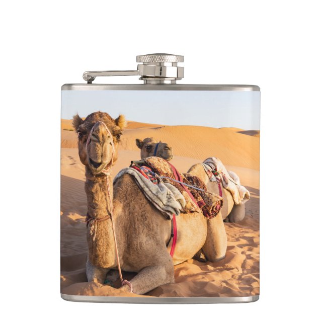 Kamel in der omanischen Wüste Flachmann (Vorderseite)