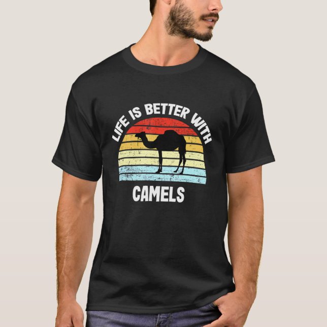 Kamelien leben besser mit Kamelen T-Shirt (Vorderseite)