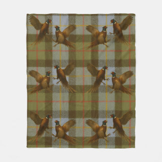 Kämpfende Fasane auf Tweed / Tartan Hintergrund Fleecedecke