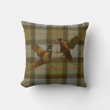 Kämpfende Fasane auf Tweed / Tartan-Hintergrund