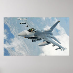 Kämpfende Flugzeuge des Falke-F-16 Poster