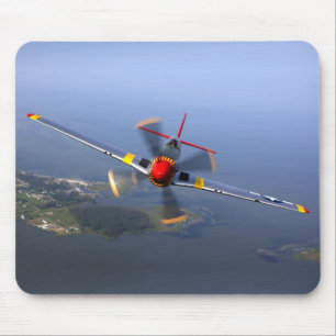 Kampfflugzeug des Mustang-P-51 Mousepad