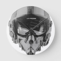Kampfflugzeug-Helm und Höhenmesser
