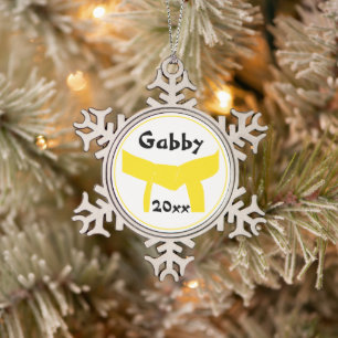 Kampfkunst-gelber Gurt Schneeflocken Zinn-Ornament