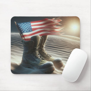 Kampfstiefel mit amerikanischer Flagge Mousepad