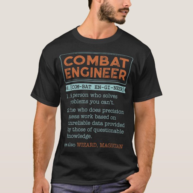 Kampftechniker Noun Zaubermagier T-Shirt (Vorderseite)