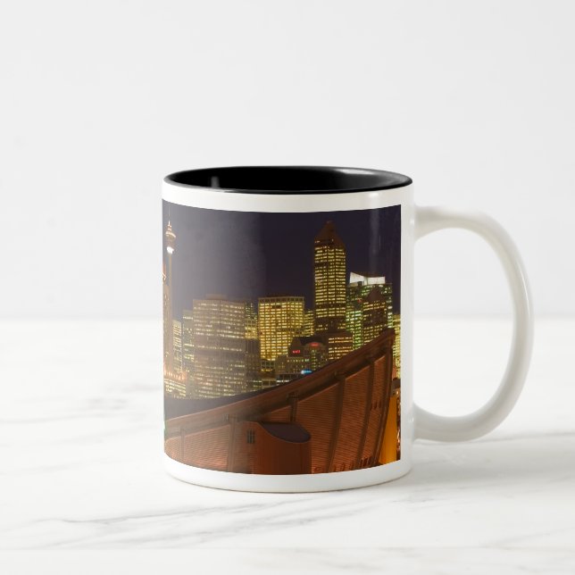 Kanada, Alberta, Calgary: City Skyline aus Zweifarbige Tasse (Rechts)