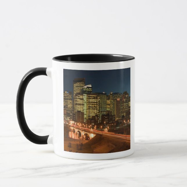 Kanada, Alberta, Calgary: Zentrum von Calgary, Tasse (Links)