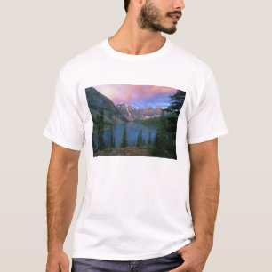 Kanada, Alberta, Moraine-See in Dawn, Banff T-Shirt