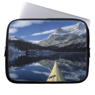 Kanada, British Columbia, Banff. Kajakschnabel auf Laptopschutzhülle