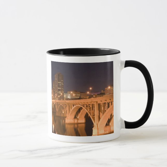 Kanada, Saskatchewan, Saskatoon: Broadway Tasse (Rechts)