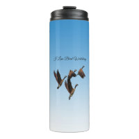 Kanadische Gänse, die gemeinsam Kinder gestalten