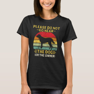 Kangal Hund Welpen gehen nicht in der Nähe Hundebe T-Shirt