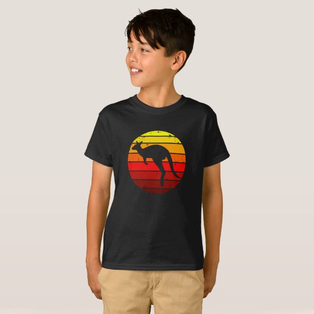 Kangaroo Australia Kangaroo Silhouette bei Sunset T-Shirt (Vorne ganz)