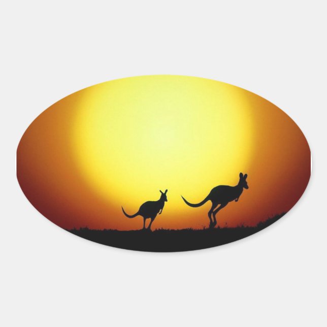 Kangaroos im australischen Outback Ovaler Aufkleber (Vorderseite)