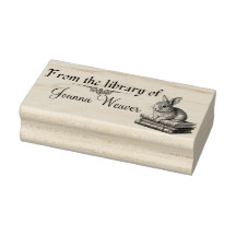 Kaninchen auf Büchern Personalisierte Briefmarke f