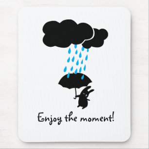 Kaninchen im Regen Mousepad