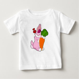 Kaninchen mit Karrot und Herz Baby T-shirt