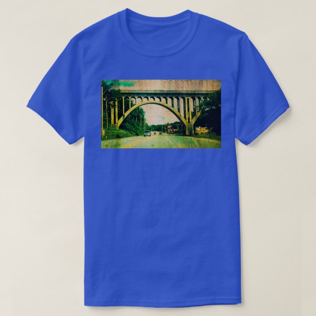 Kansas City Southern Concrete Railway Bridge Grun T-Shirt (Design vorne)