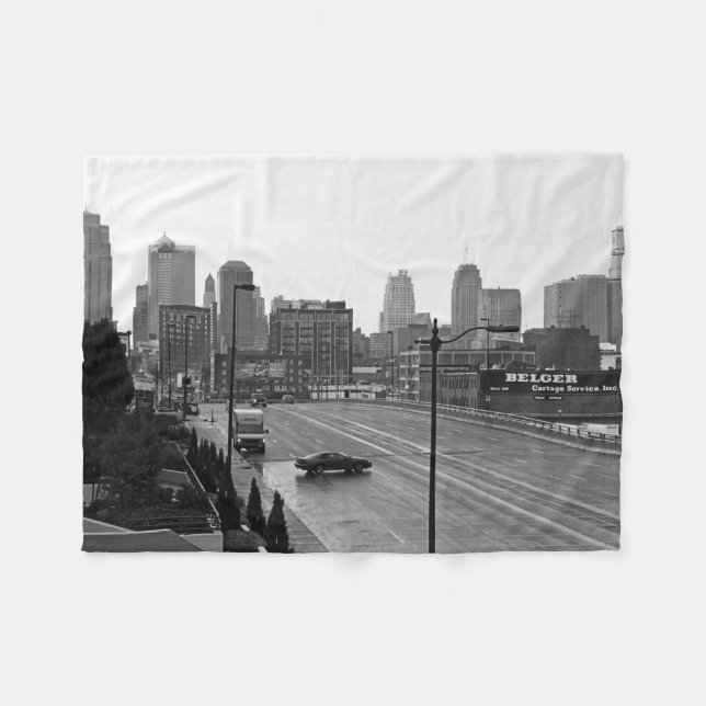 Kansas City Urban Skyline, Schwarz-Weiß-Foto Fleecedecke (Vorderseite (Horizontal))