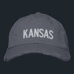 KANSAS erschütterte Chino Twill Cap Bestickte Baseballkappe<br><div class="desc">Chino Twill Cap gestört Wenn Ihnen der lebendige Look gefällt, werden Sie diesen enzym-gewaschenen Hut von District Threads Liebe geben. Bequem als alter Freund, 100% Baumwolle und hat einen unstrukturierten Stil mit 6 Paneelen und einem niedrigen Profil. Passe sie perfekt an mit der diskreten Metallschnalle in der das Stoffende versteckt...</div>