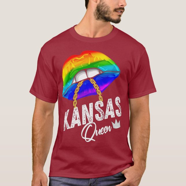 Kansas Queen LGBTQ Gay Pride Rainbow Flag USA T-Shirt (Vorderseite)
