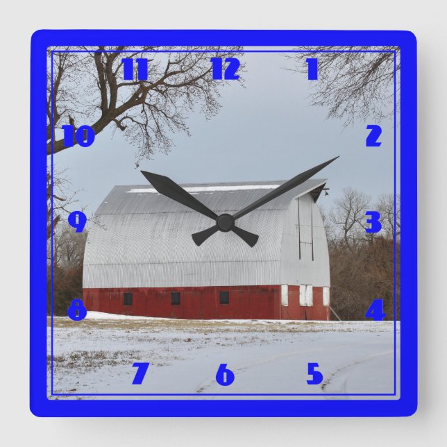 Kansas Red Barn Quadratische Wanduhr (Vorderseite)