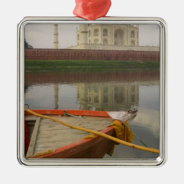 Kanu in Wasser mit Taj Mahal, Agra, Indien Ornament Aus Metall (Vorne)