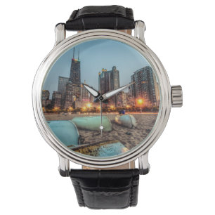 Kanus auf Eichen-Straße setzen wenig nach Armbanduhr