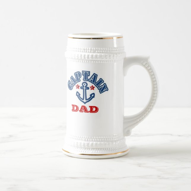 KAPITÄN DAD BIERGLAS (Rechts)