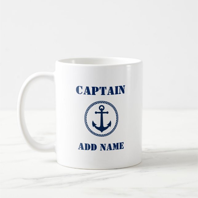 Kapitän des Ankerbootes "Blaues Meer": Name oder S Kaffeetasse (Links)