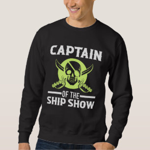 Kapitän des Schiffes zeigt gekreuztes Piratenschwe Sweatshirt