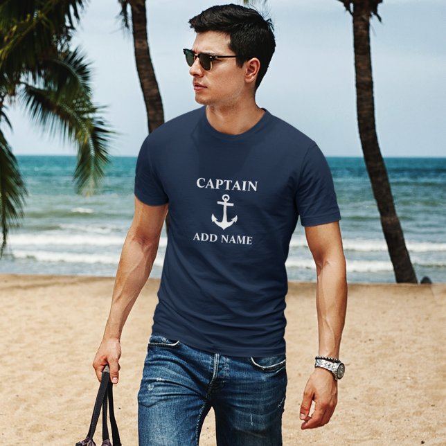 Kapitän Name hinzufügen oder Name des Bootes Navy  T-Shirt (Von Creator hochgeladen)