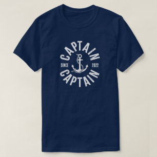 Kapitän Seit 2022 T-Shirt (Personalisiertes Jahr)