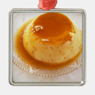 Karamellcreme-Pudding mit Karamell Silbernes Ornament