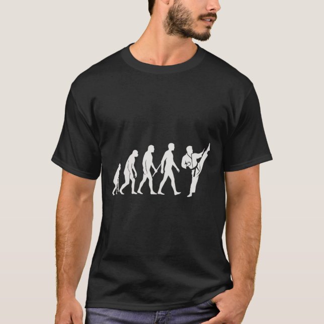 Karate Evolution MMA Kickboxen Muay Thai Martial T-Shirt (Vorderseite)