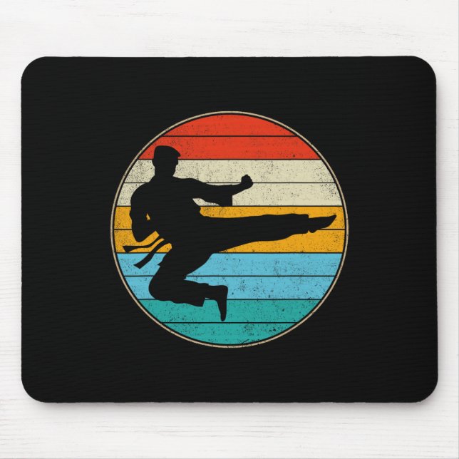 Karate - Funny Taekwondo Coach Retro Vintager Stil Mousepad (Vorne)