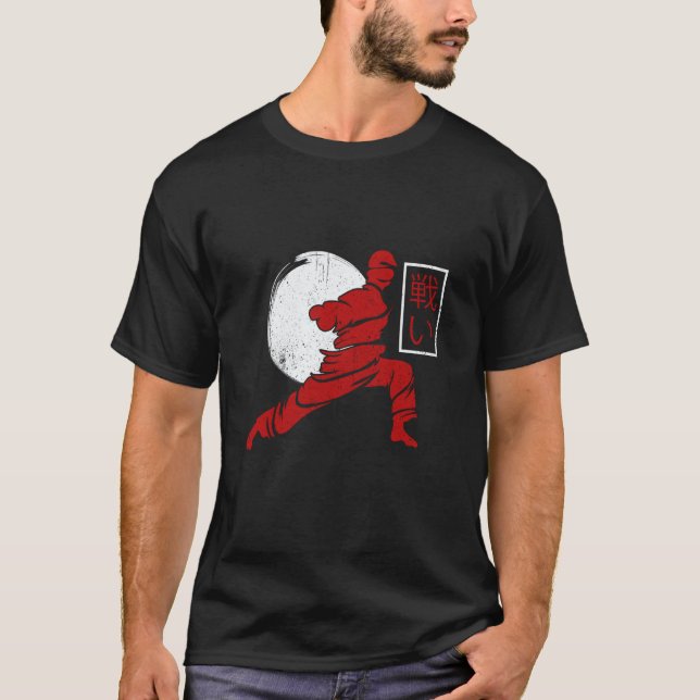 Karate-Kämpfer Karate-Pose Karate-Tritt T-Shirt (Vorderseite)