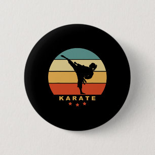 Karate Retro-Sonnenuntergangs-Design - Frau macht Button