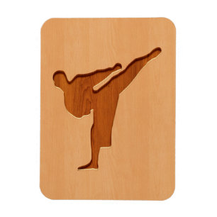 Karate-Silhouette, in Holzeffekt graviert Magnet