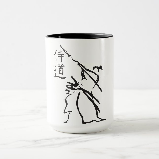 Karate und Charakter Tasse (Zentrum)