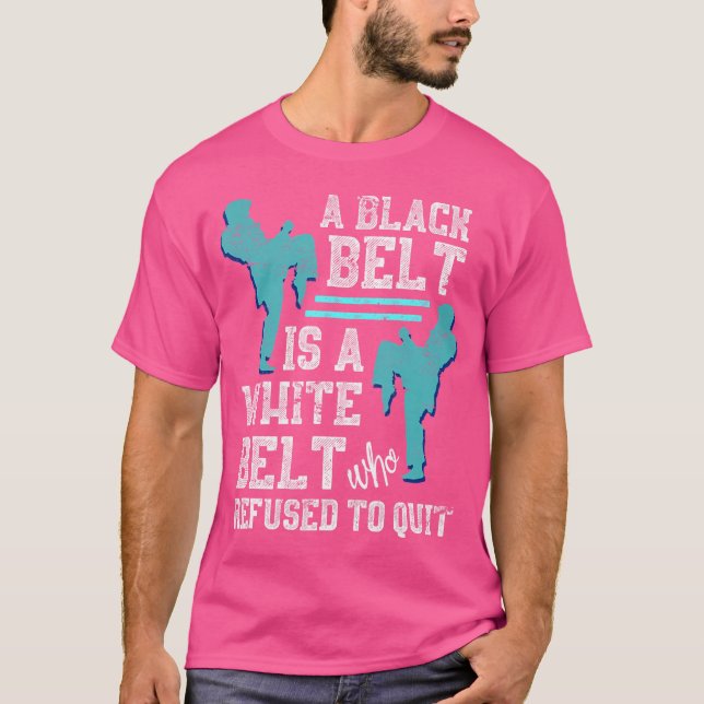 Karateist Black Belt Combat Sport Martial Arts T-Shirt (Vorderseite)