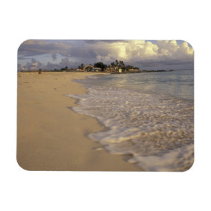 Karibik, St. Martin (St. Maarten). Maho Bay Magnet